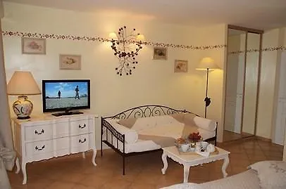 Hotel Le Colombier 3*
