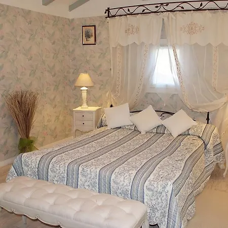 Le Colombier 3*