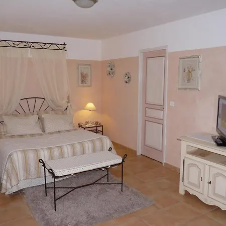 Le Colombier Hotel Villecroze